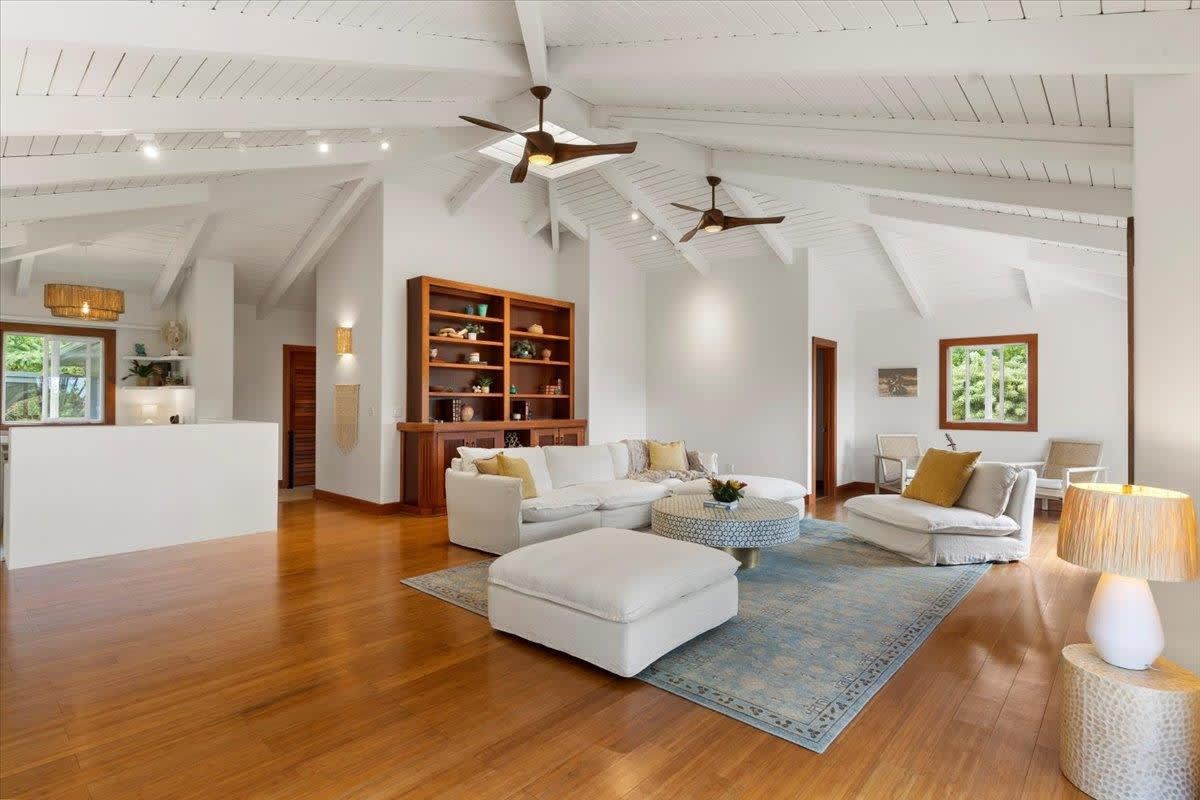 60 Koolau Rd  