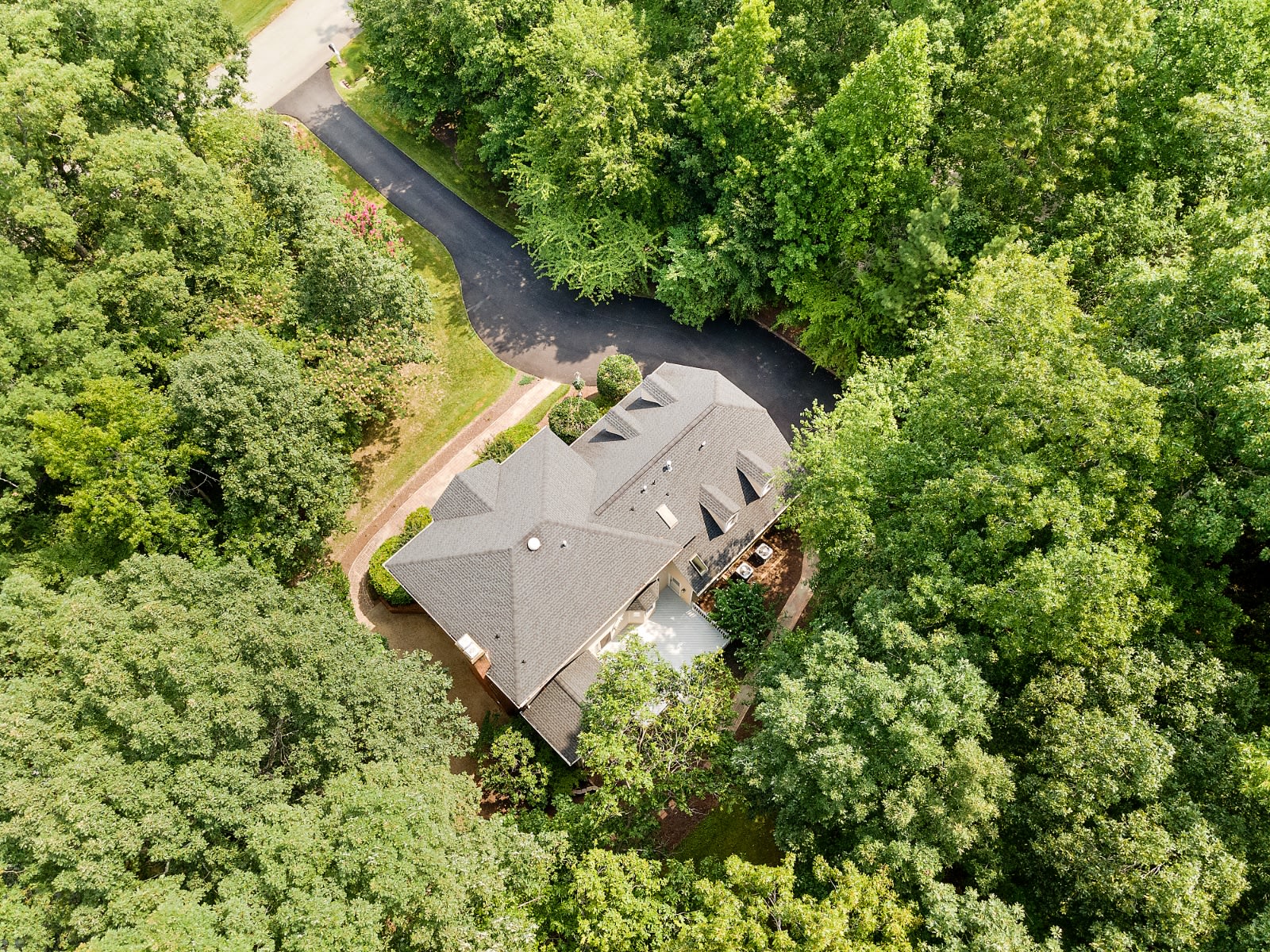 3328 Robious Forest Way