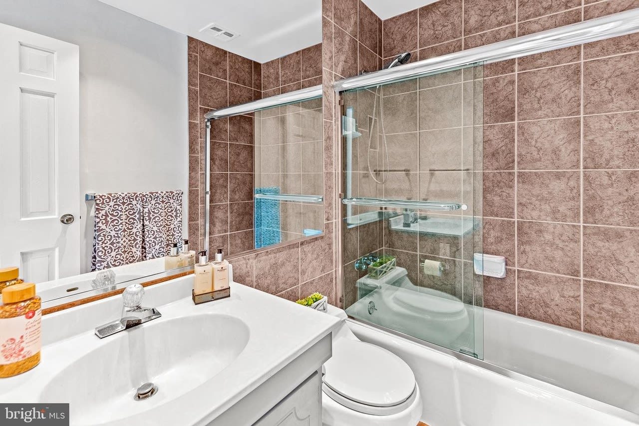 2128 Cathedral Ave NW - Buyer Represented