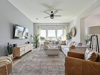 7208 Poulain Dr