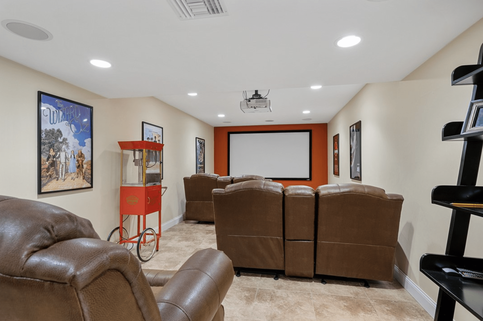 2260 Sanderling Ln