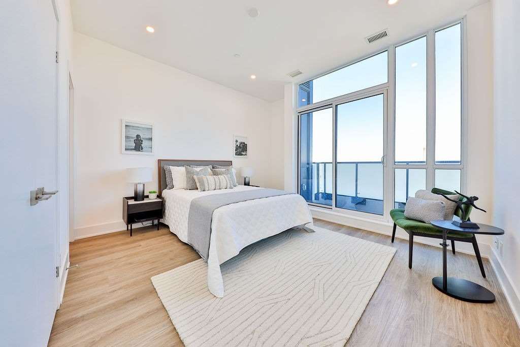 DEER PARK UPPER PENTHOUSE