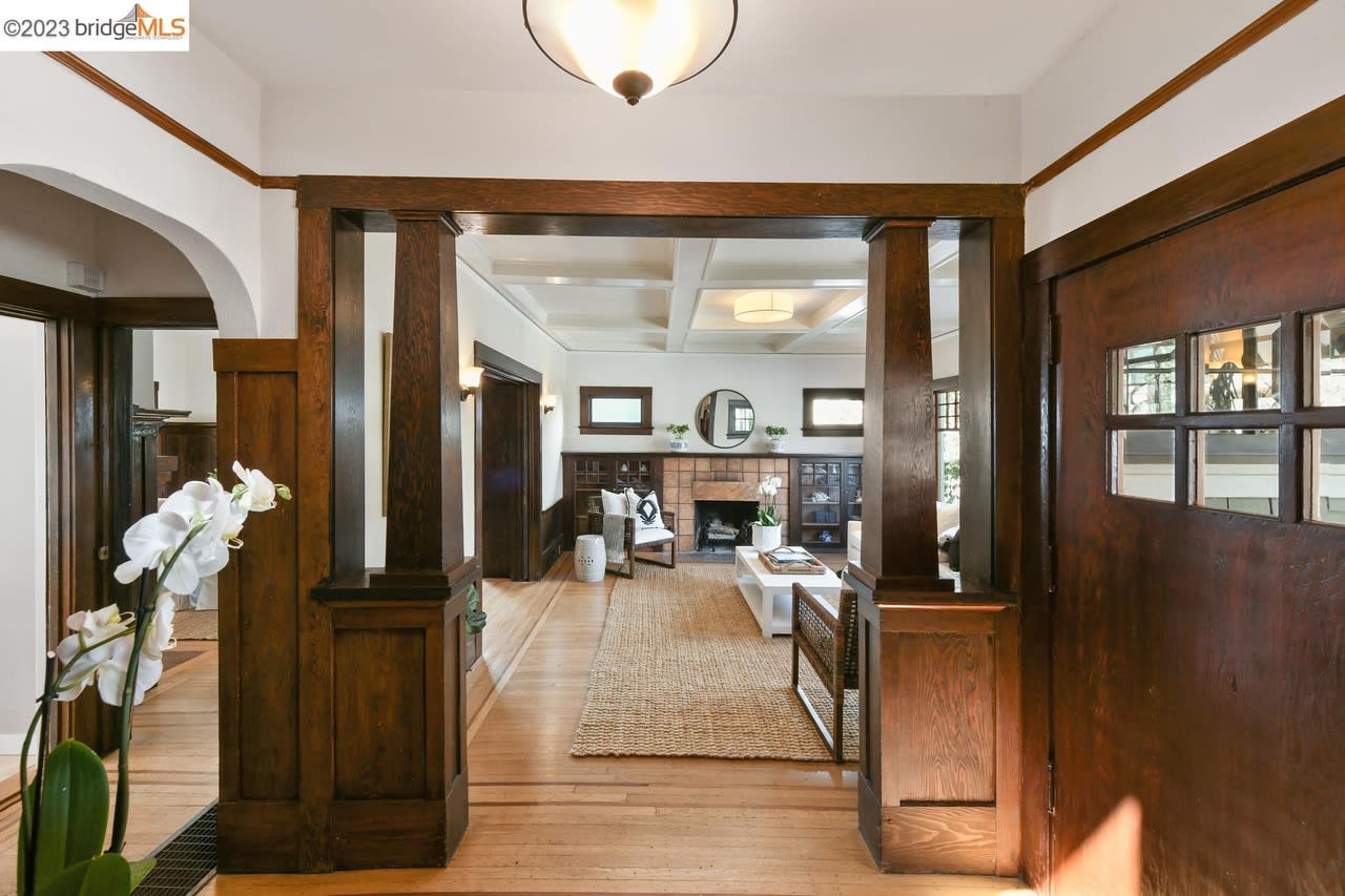 361 Alcatraz Ave
