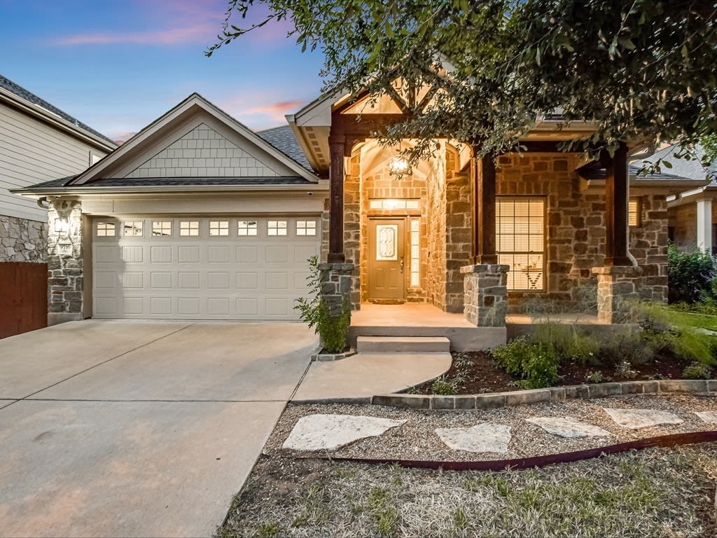9716 Alex Lane - Austin Home by Keenan Group