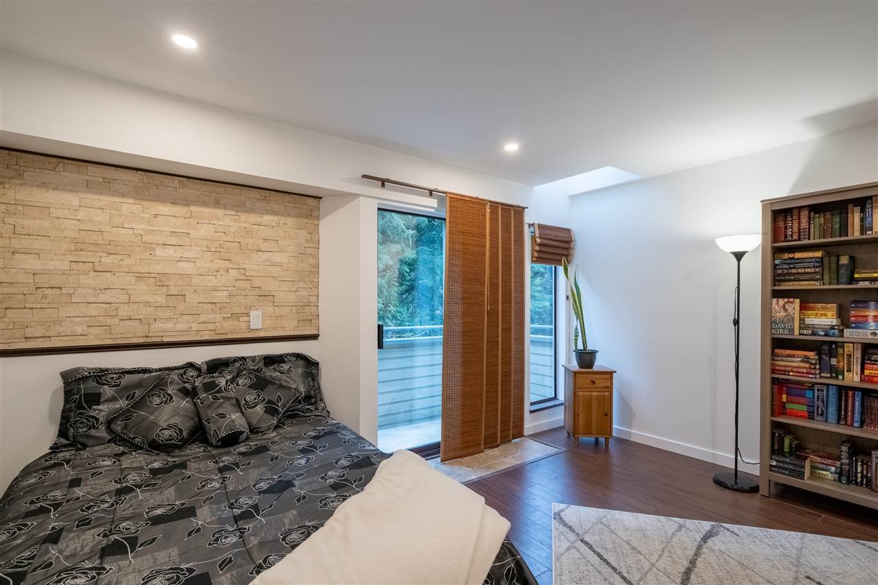 34-2978 Walton Ave