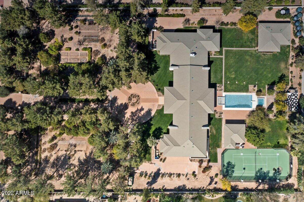 6215 N Casa Blanca Dr