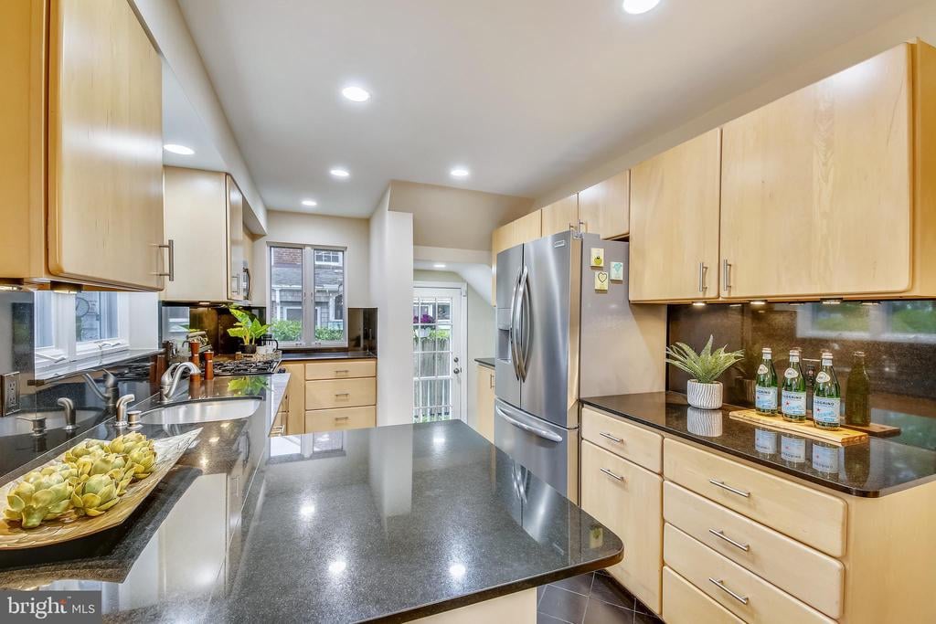 2712 Plyers Mill Rd