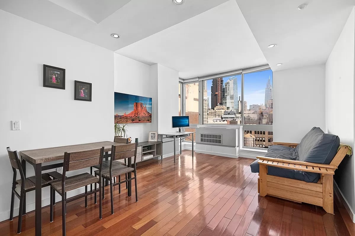 121 East 23rd Street Apt #20C