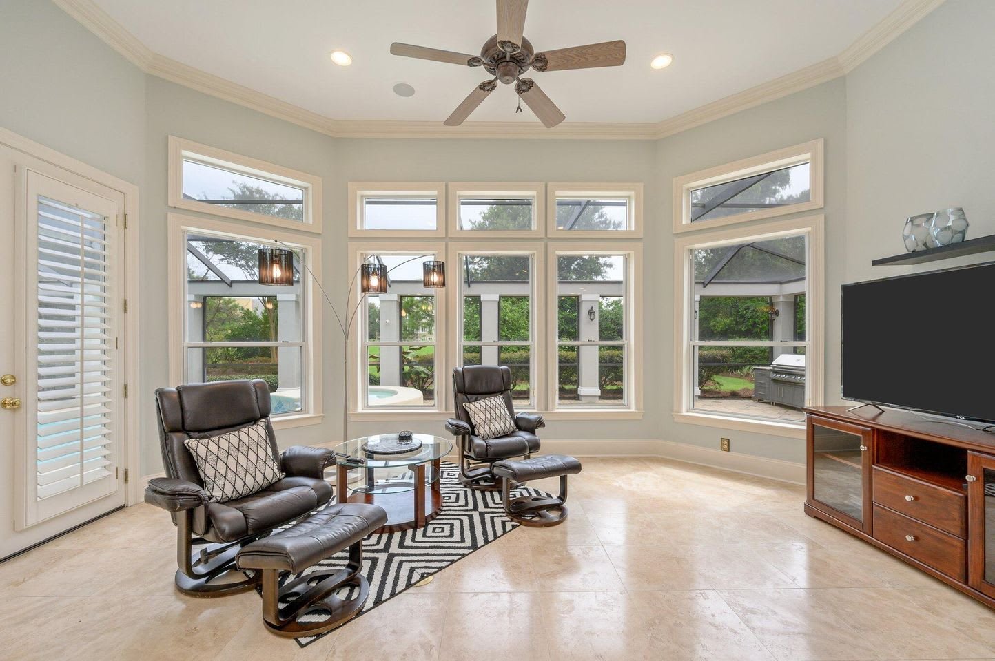 6290 Augusta Cove