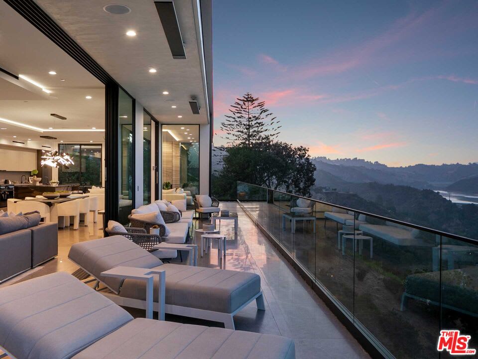 Legacy House
