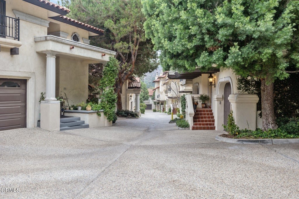 Sold - 60 N Arroyo Blvd., Pasadena