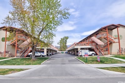 141 E 700 N, #21