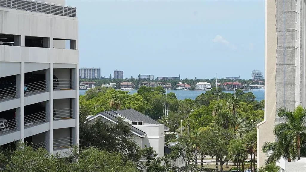 111 S Pineapple Ave #507