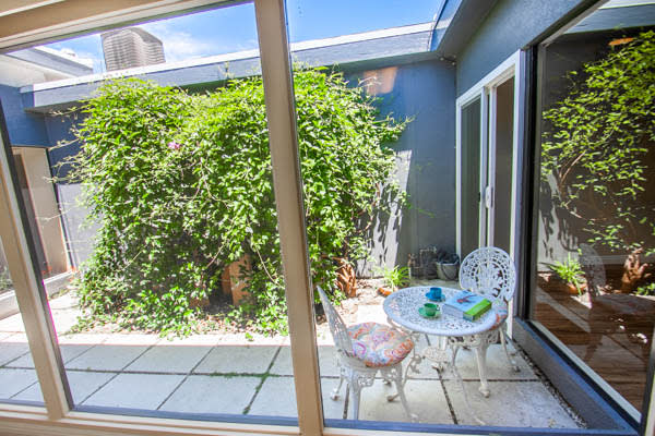 13262 Ventura Blvd Studio City CA