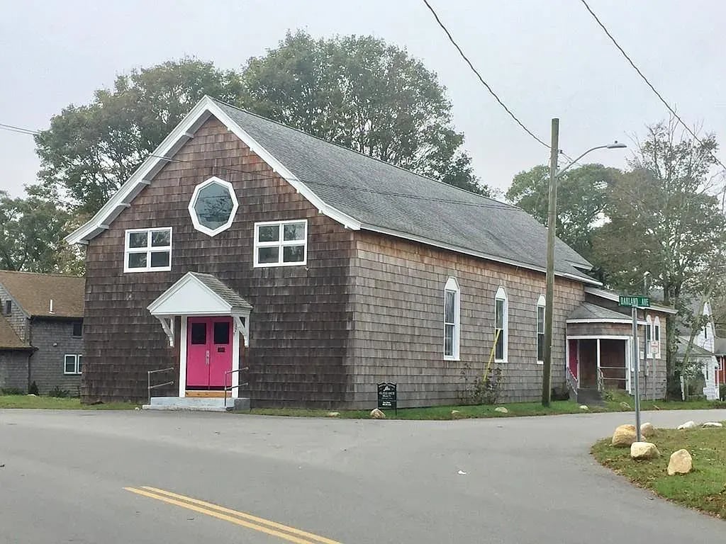 179 CIRCUIT AVE