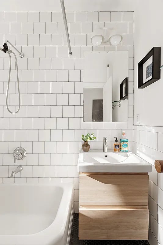 6 Morton Street, Apt TOWNHOUSE
