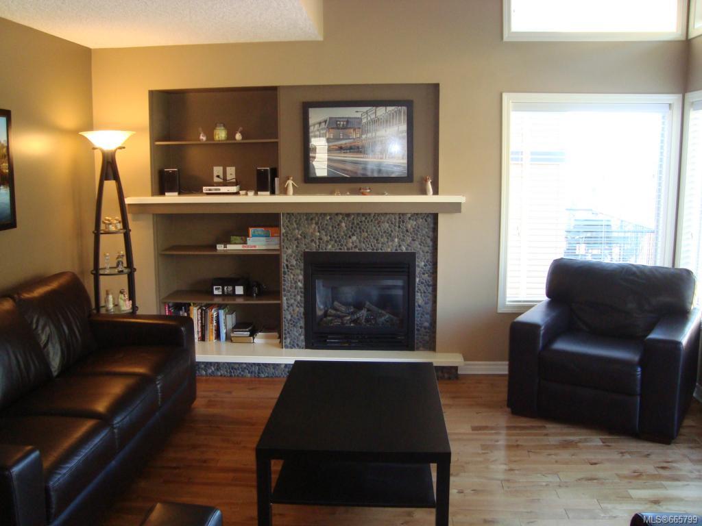 596 Kingsview Ridge