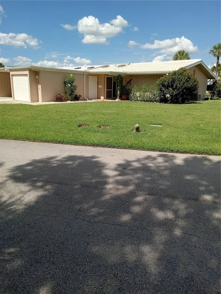 🏡🏖️PENDING🏖️🏡 📍3275 FAIRHAVEN LN, #110, SARASOTA, FL 34239