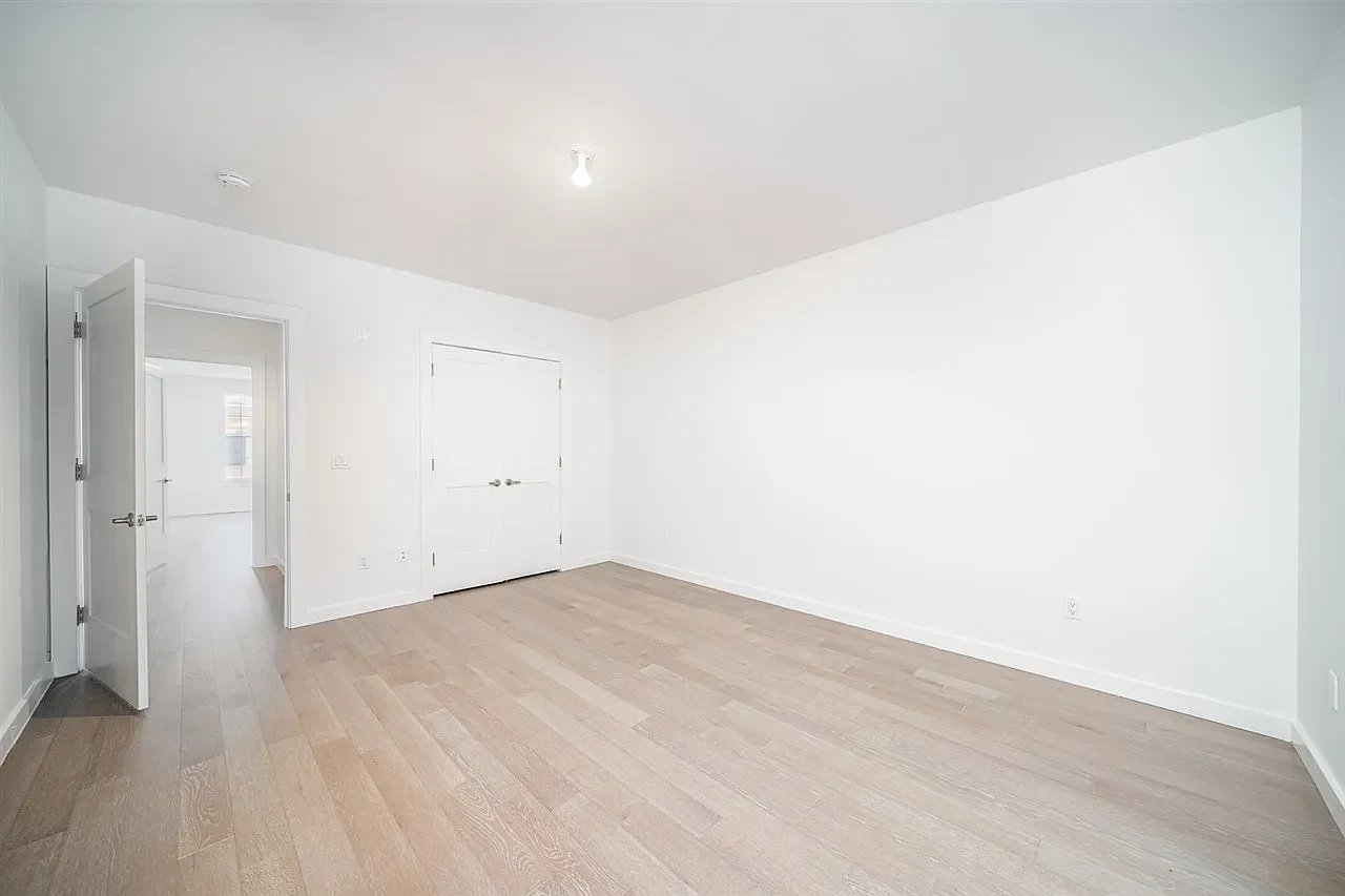 128 HARRISON ST, #404