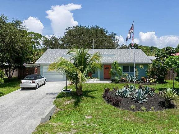 4949 Lemon Bay Dr