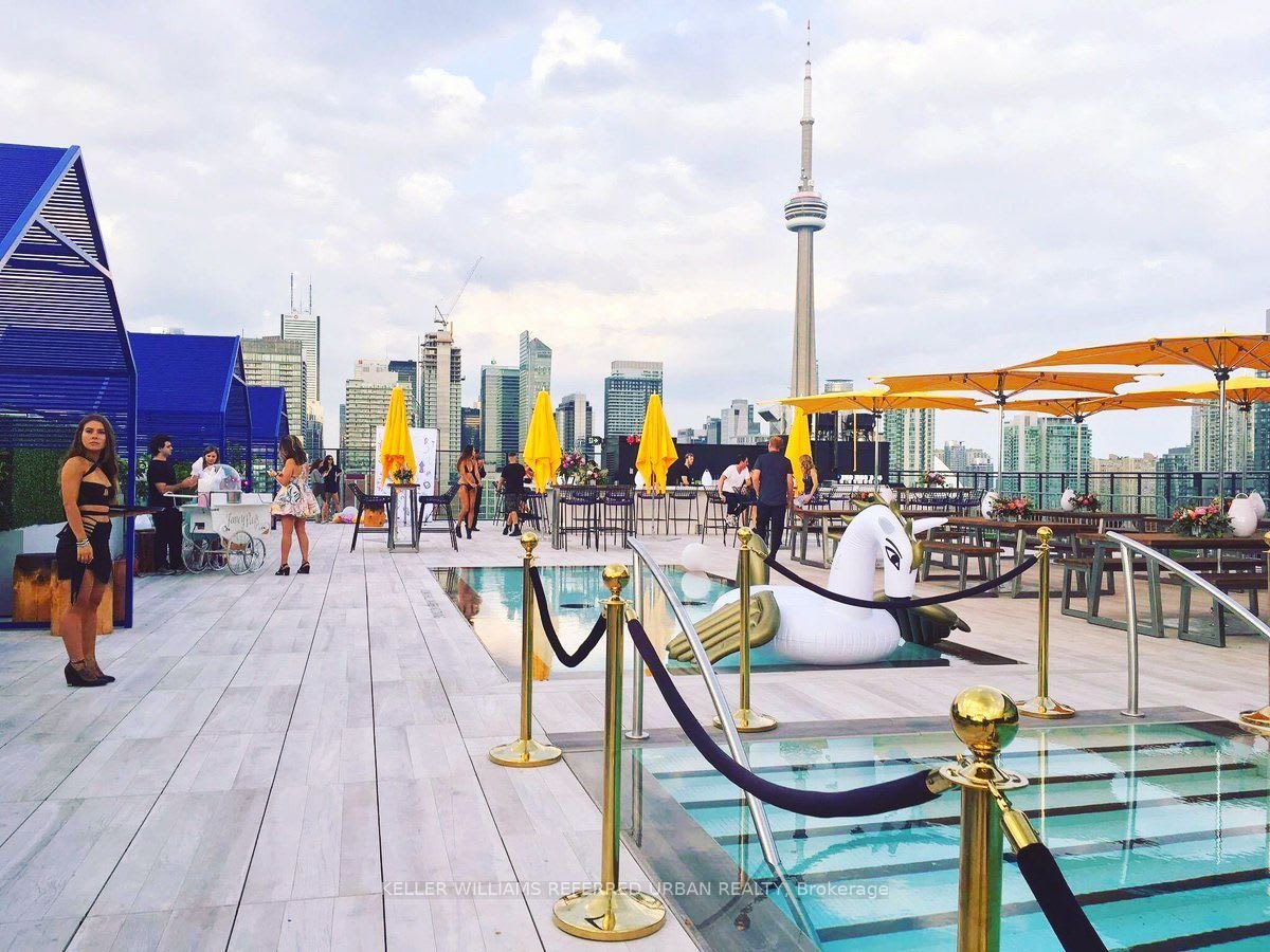 THOMPSON RESIDENCES 