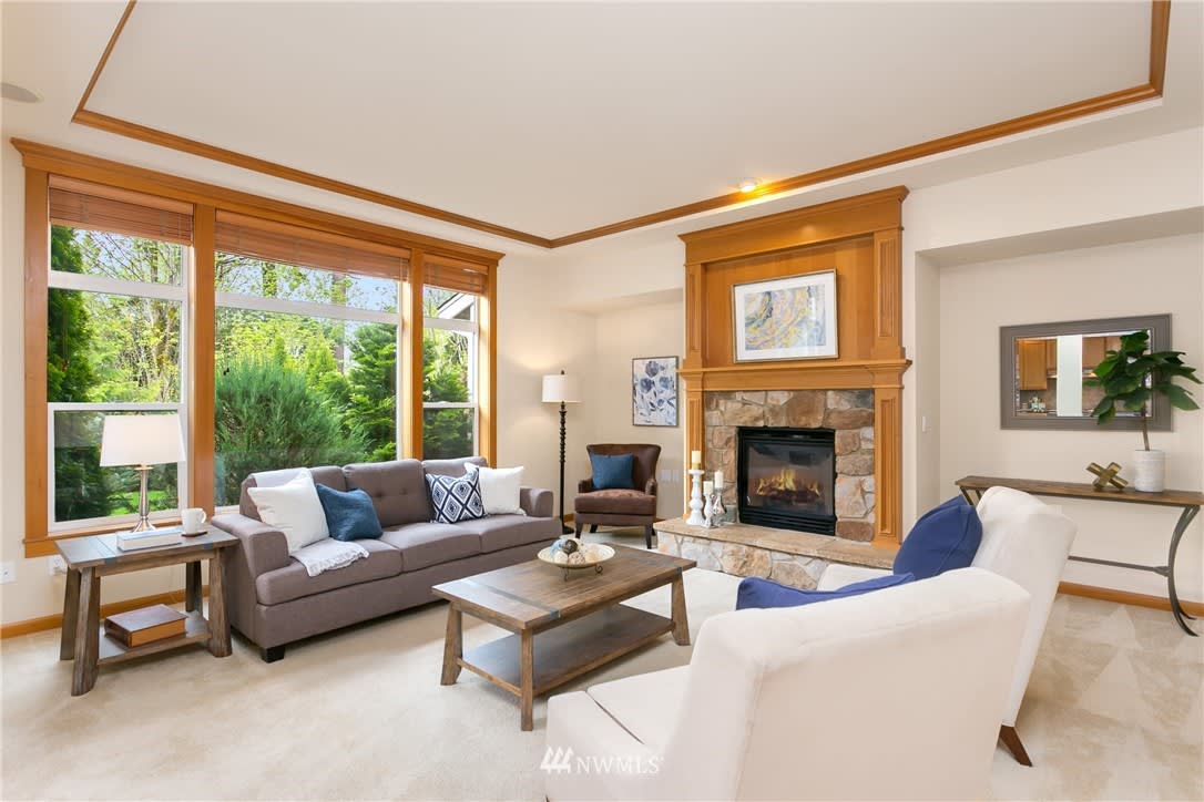 1811 30th Ave NE