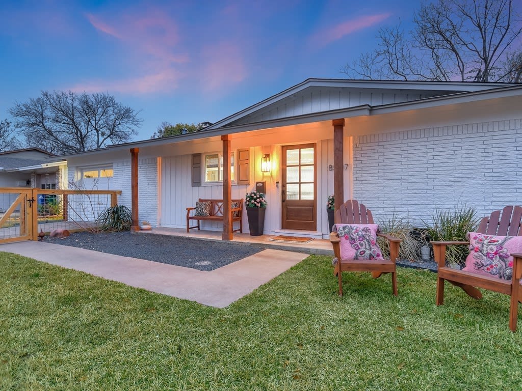 Mid-Century Modern Gem on Rockwood - North Central Austin