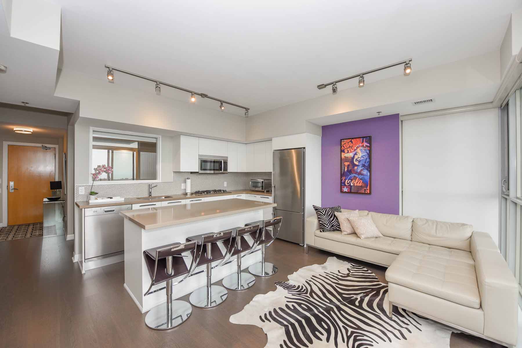 375 King Street West