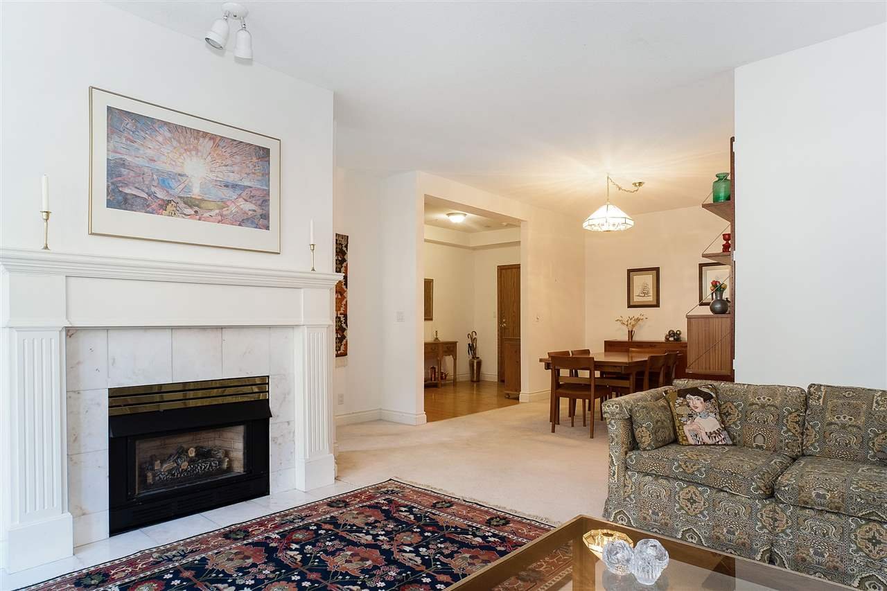 110-3777 W 8th Ave