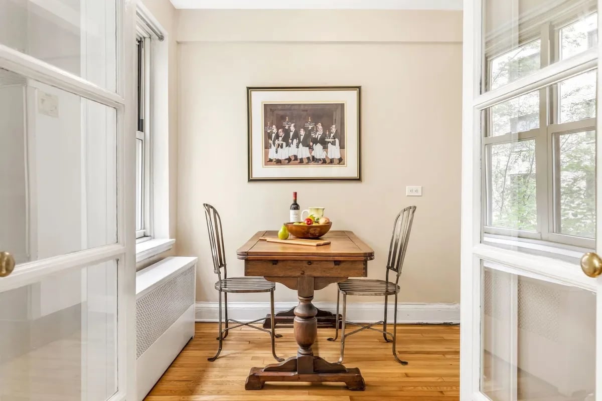 433 East 51st Street Apt 2F