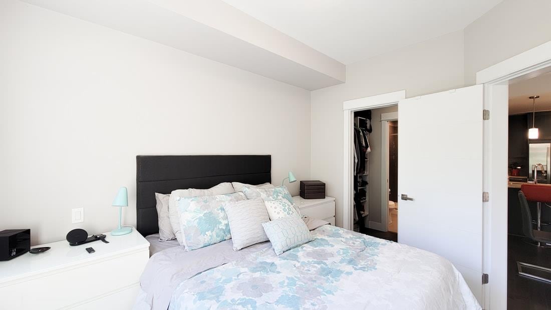 212-2465 Wilson Ave