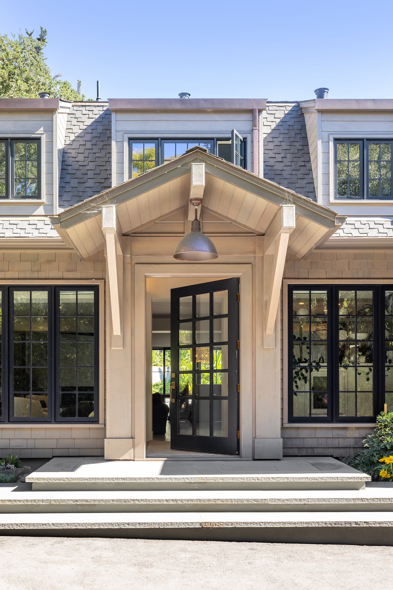 83 Laurel Grove