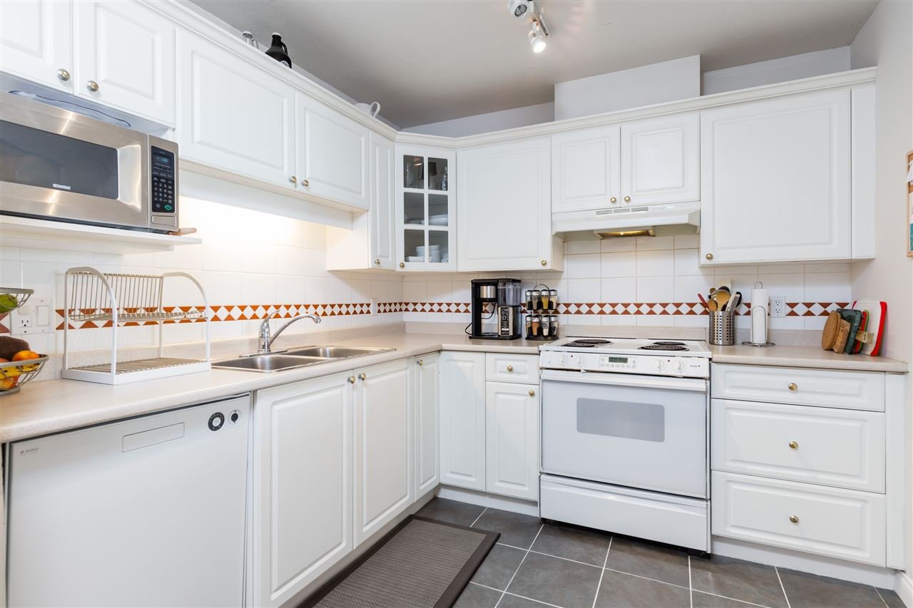 309-5735 Hampton Pl