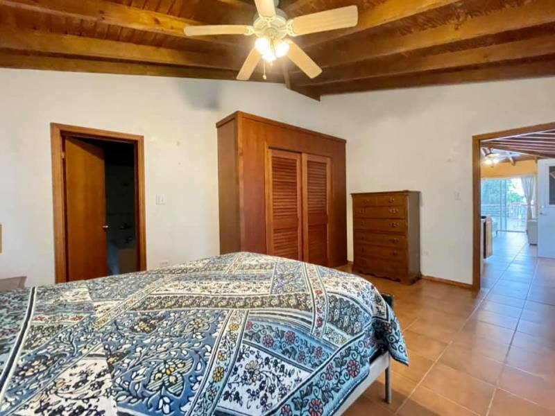 587 Lambert Beach Villa 3 Bed