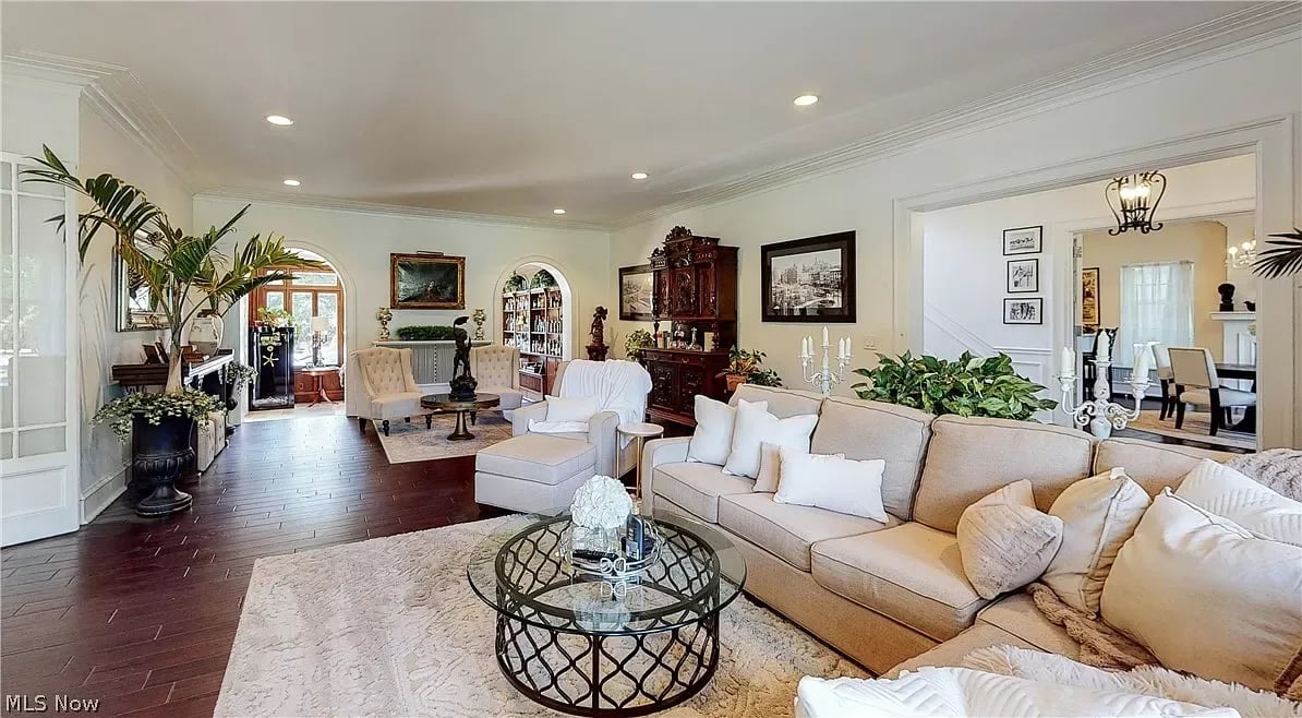 2924 Fairmount Blvd