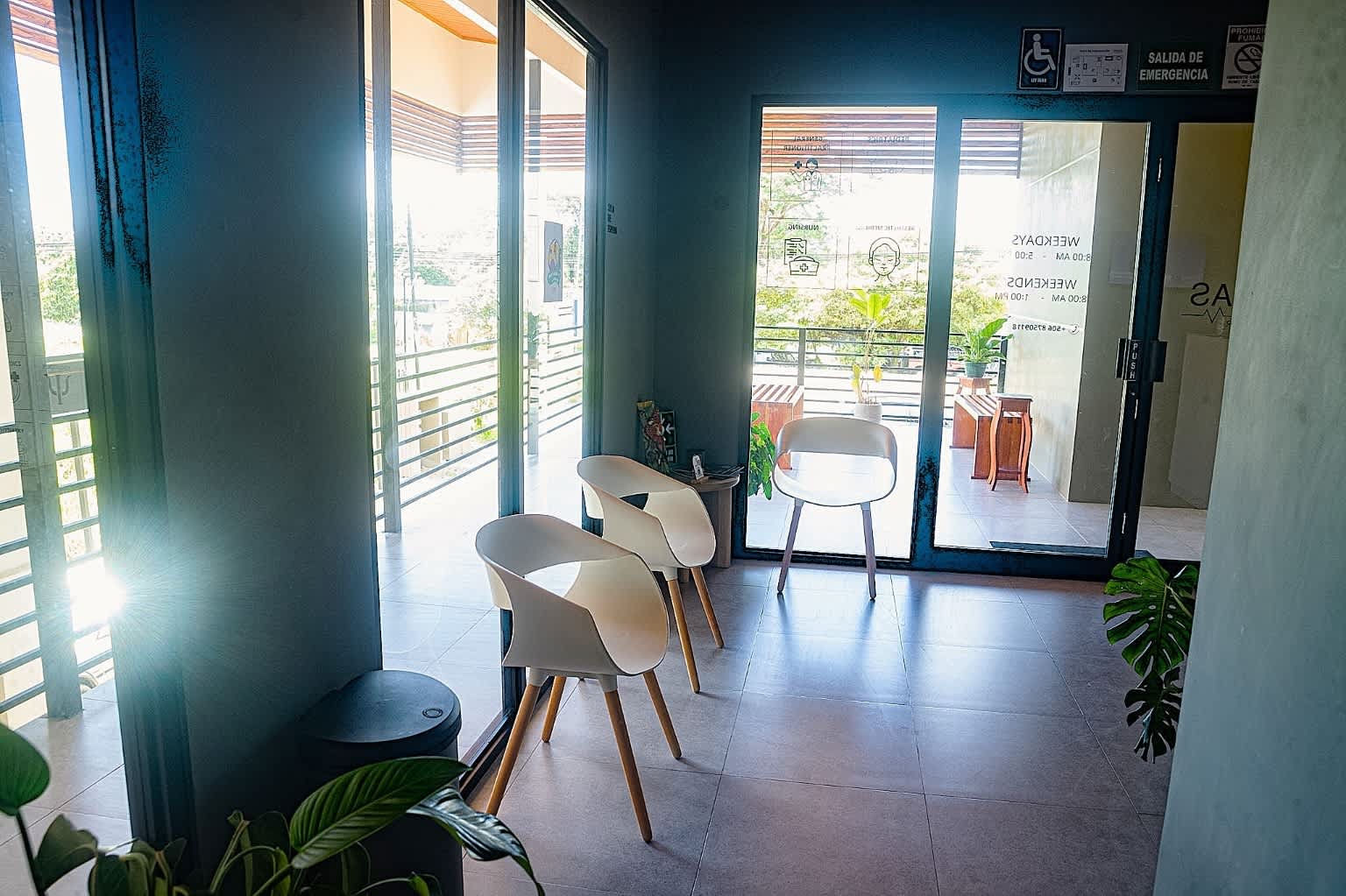 Plaza Alfaro, Uvita – Prime Commercial Building in the center of Uvita