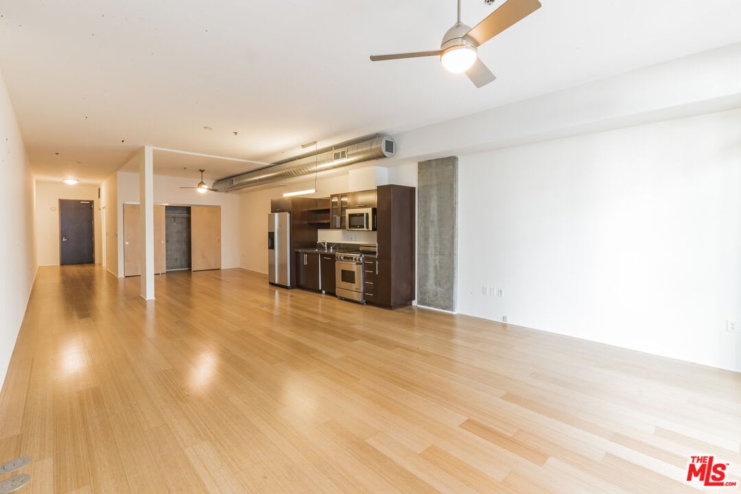 1111 S Grand Ave #1205