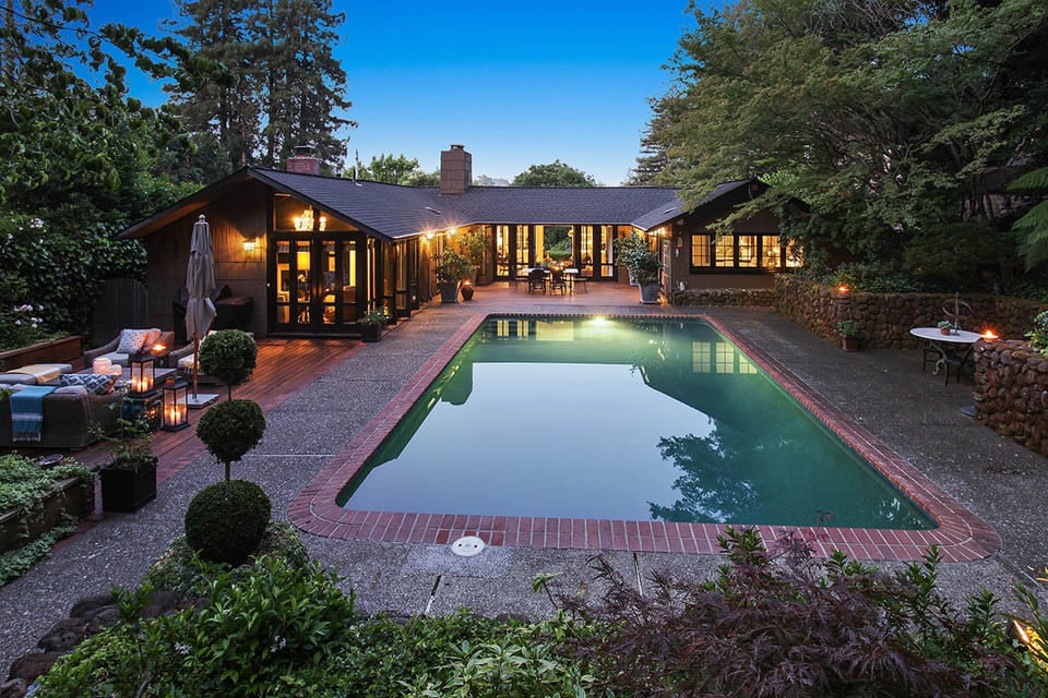 12 Woodside Way