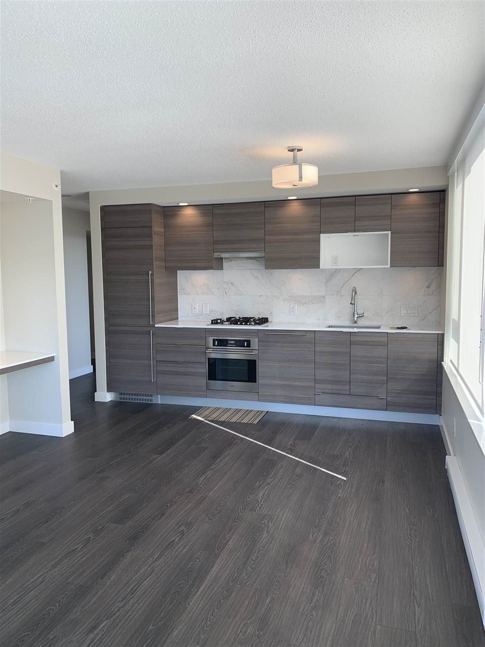 1007-602 Como Lake Ave