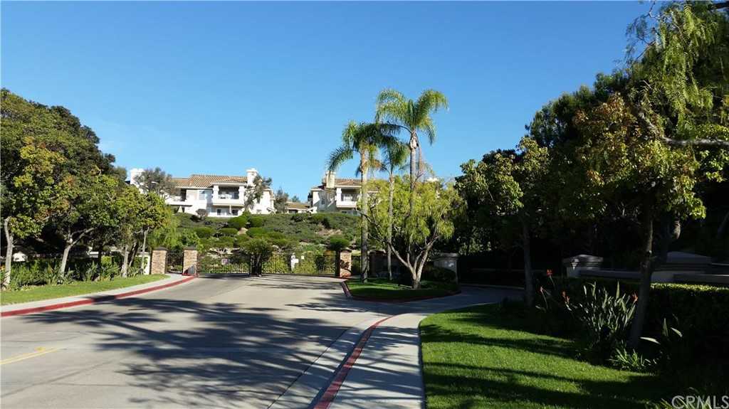 1069 S Daybreak Court