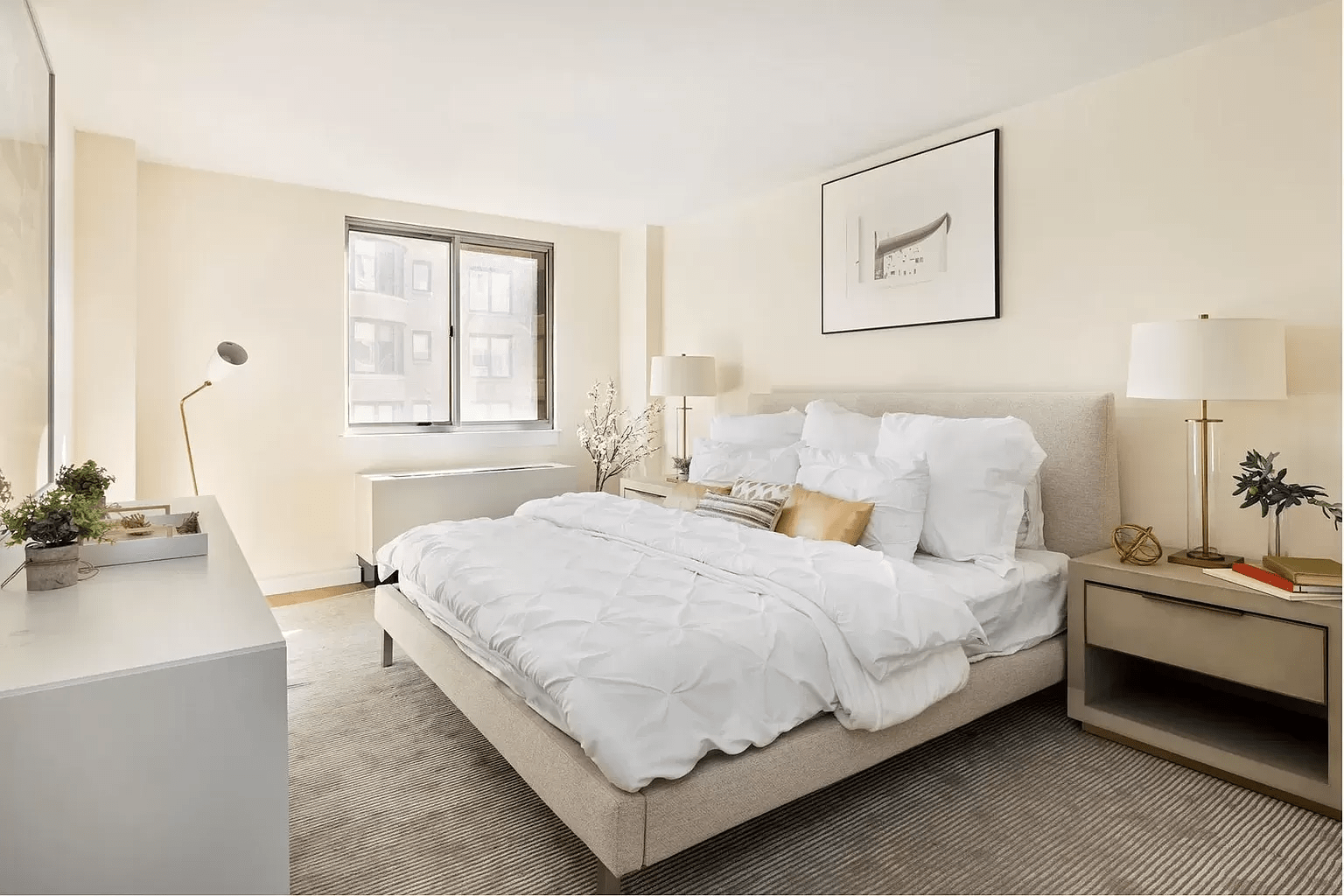 308 E 38th Street Unit: 14E
