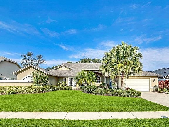 1489 Royal Circle
