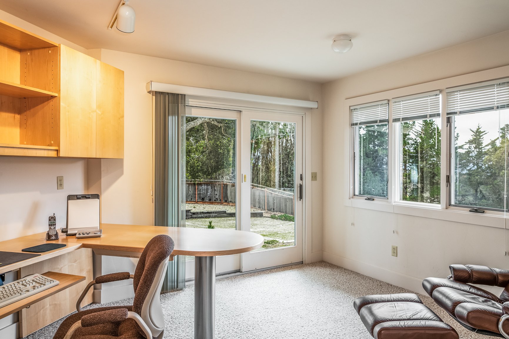 25460 Loma Robles