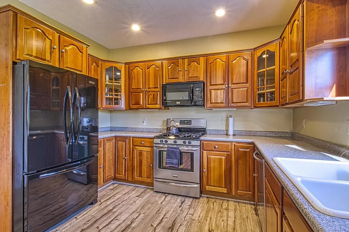 1951 W Primrose Ct