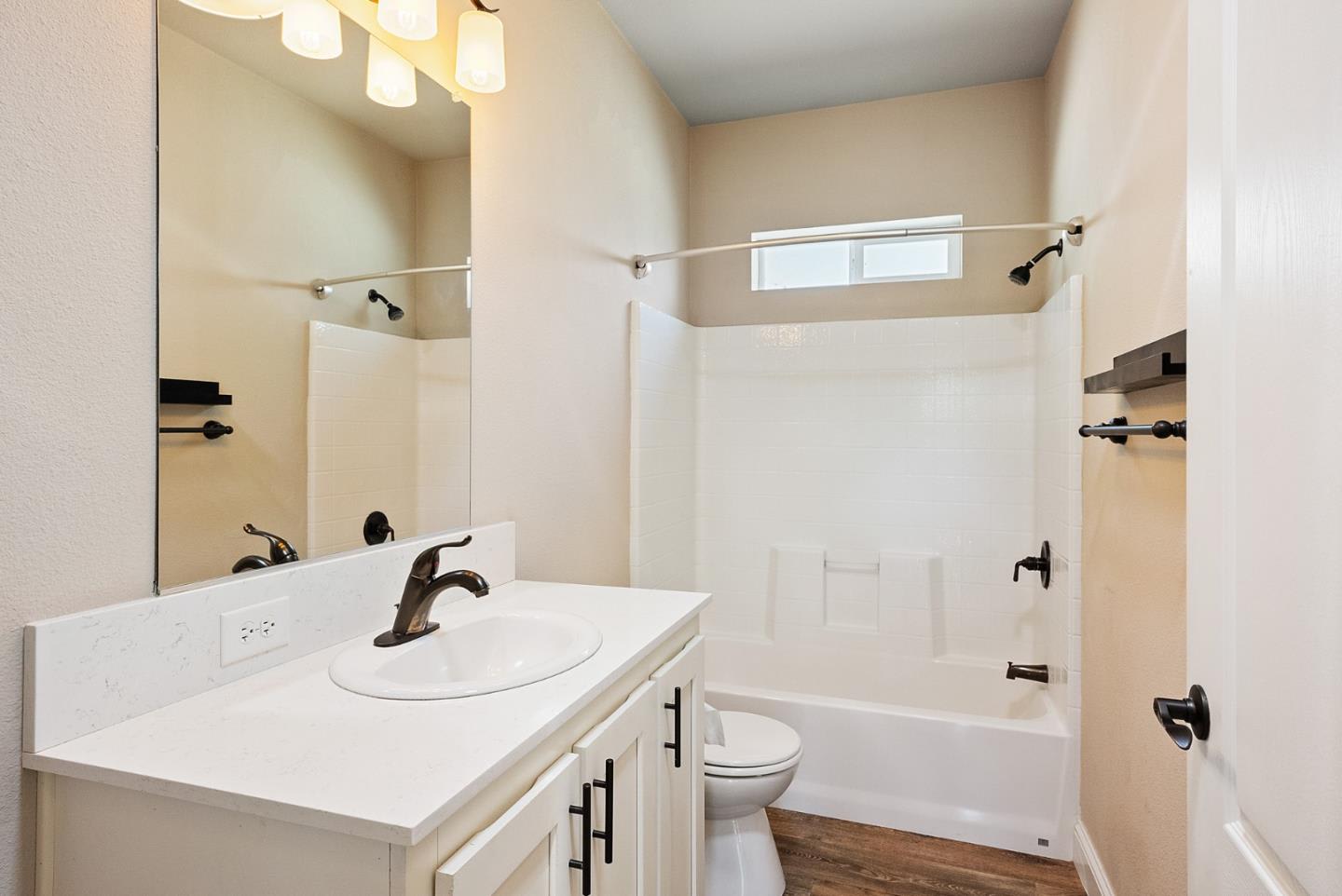 18260 Lakeview Ct Los Gatos, CA 95033