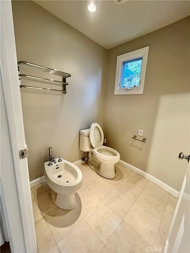 16972 Oak View Dr