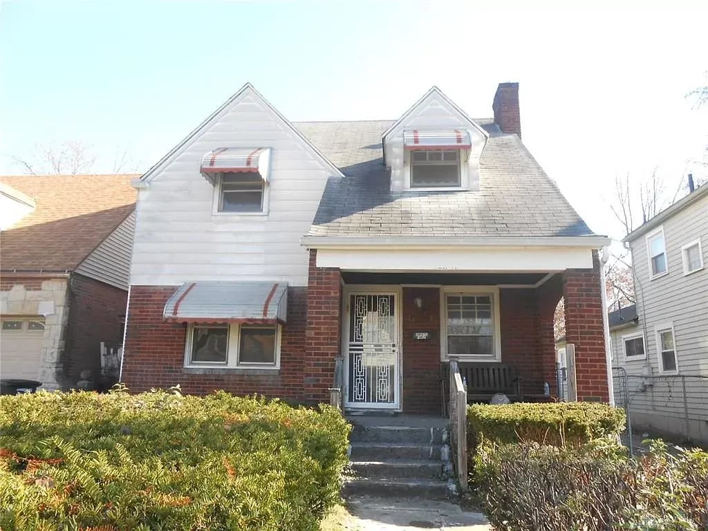 1946 Litchfield Ave