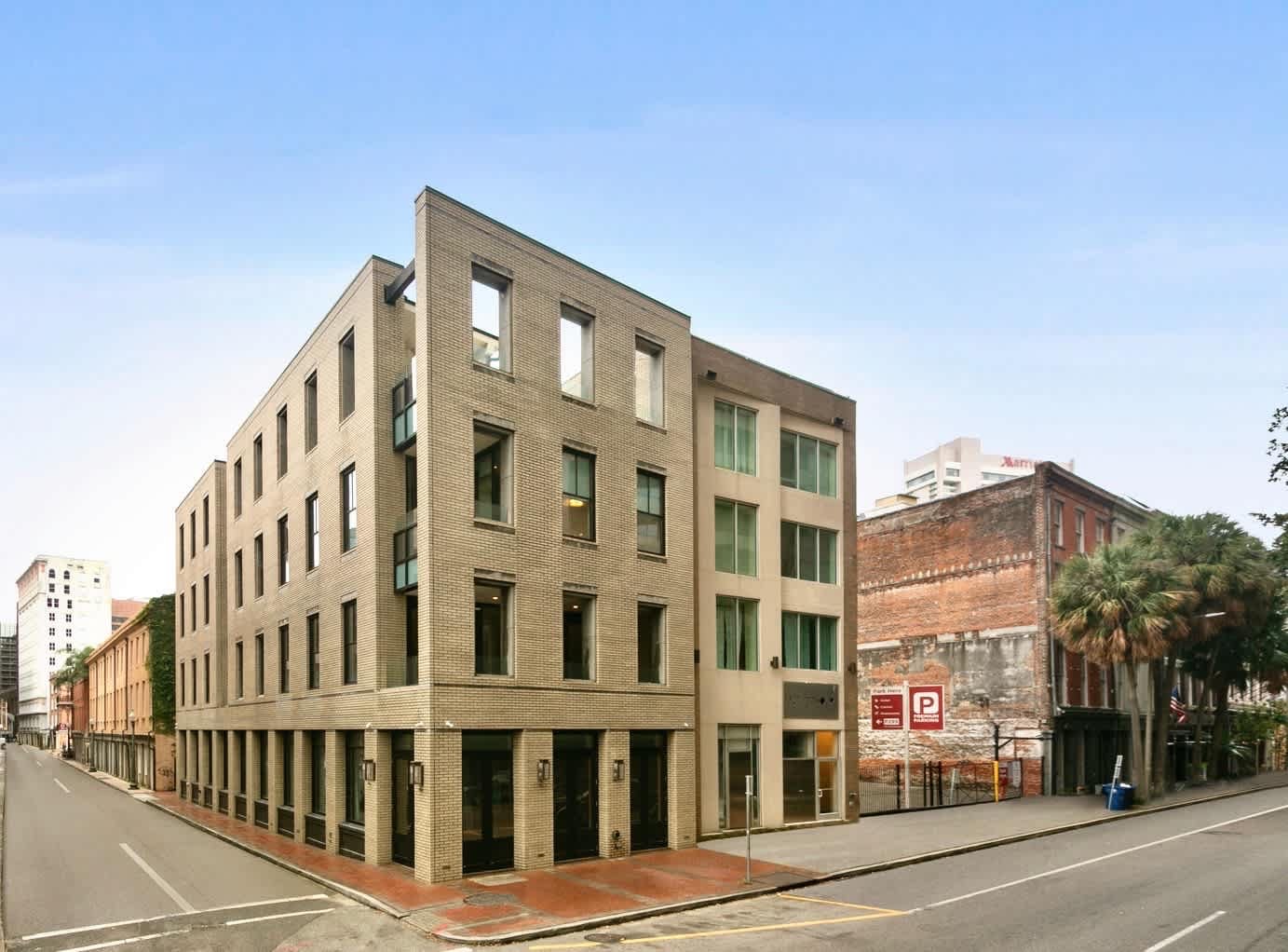 411 Natchez St