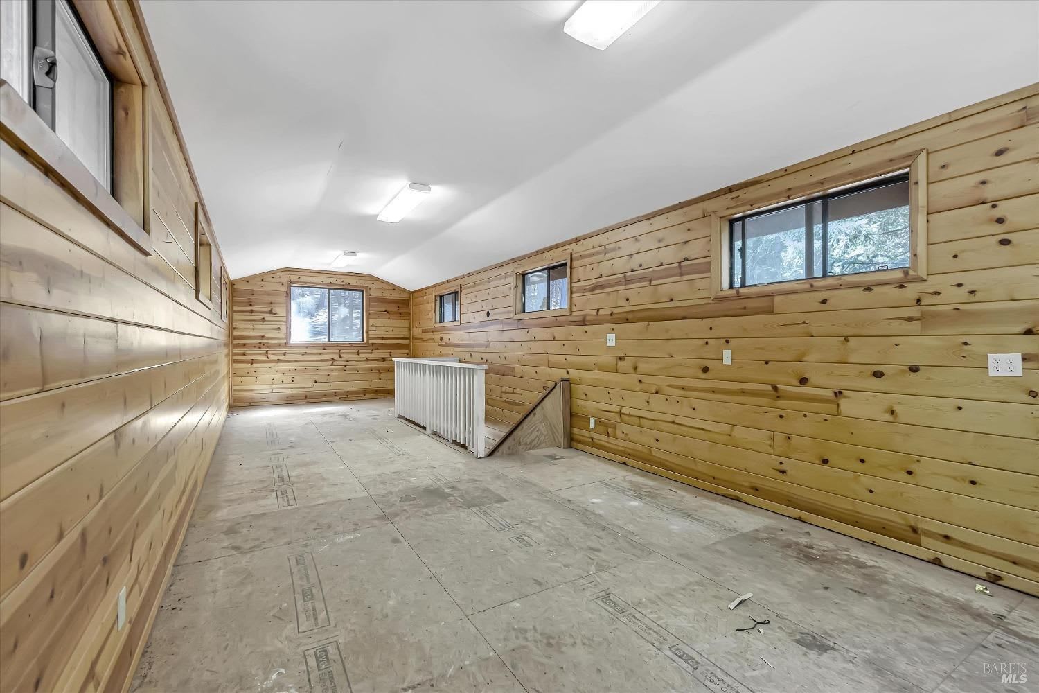 9271 Antler Hill Dr