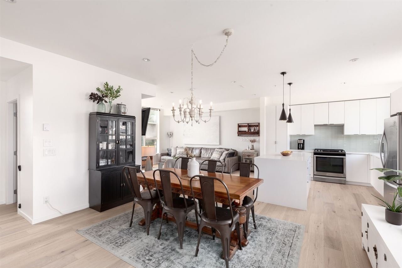 8-38447 Buckley Ave